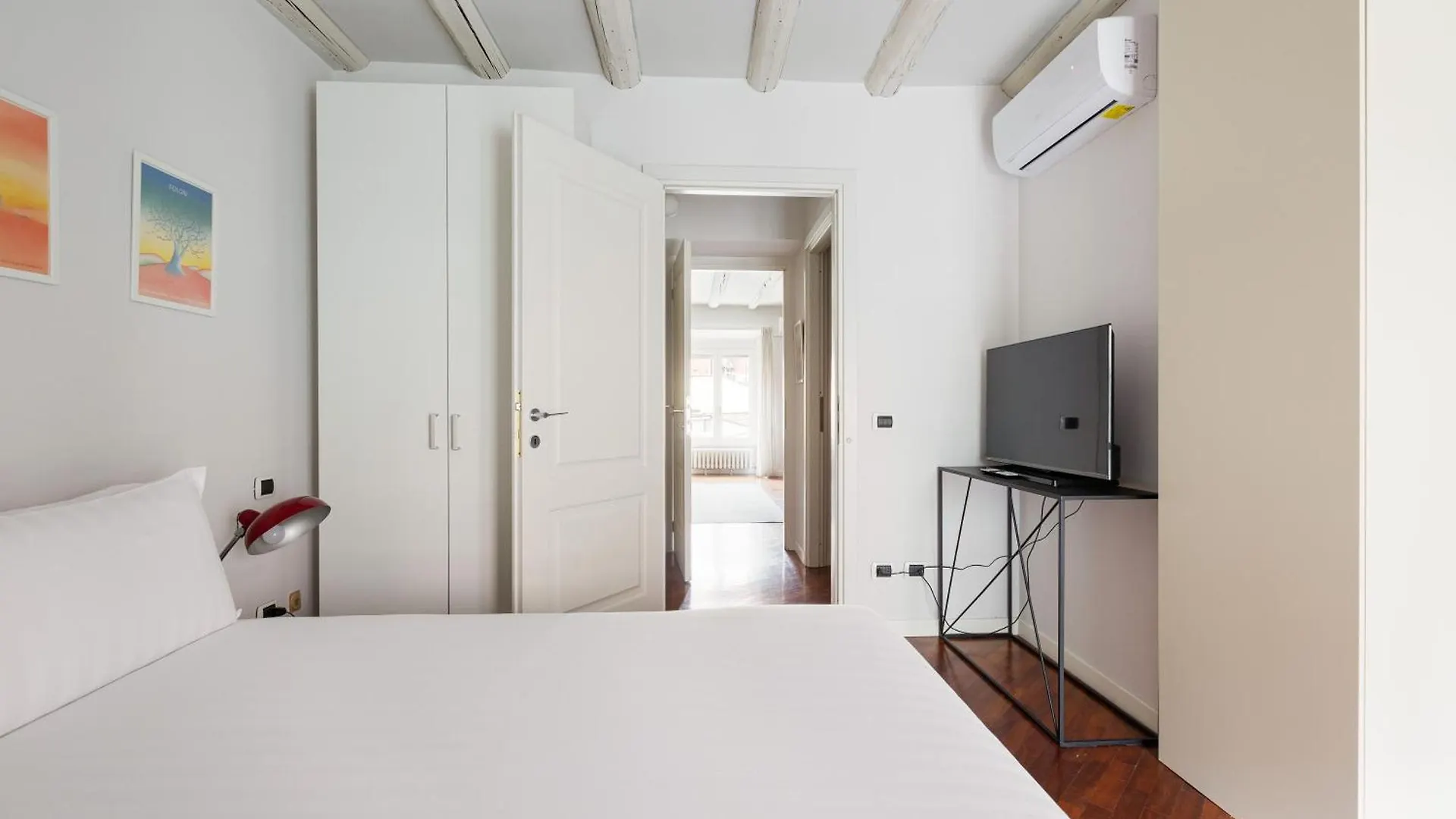 Brera Apartments in Porta Venezia Milano 0*,